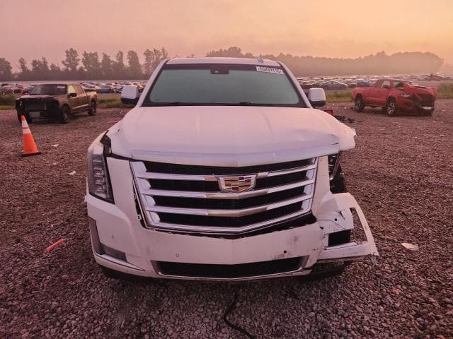 2017 CADILLAC ESCALADE LUXURY 5