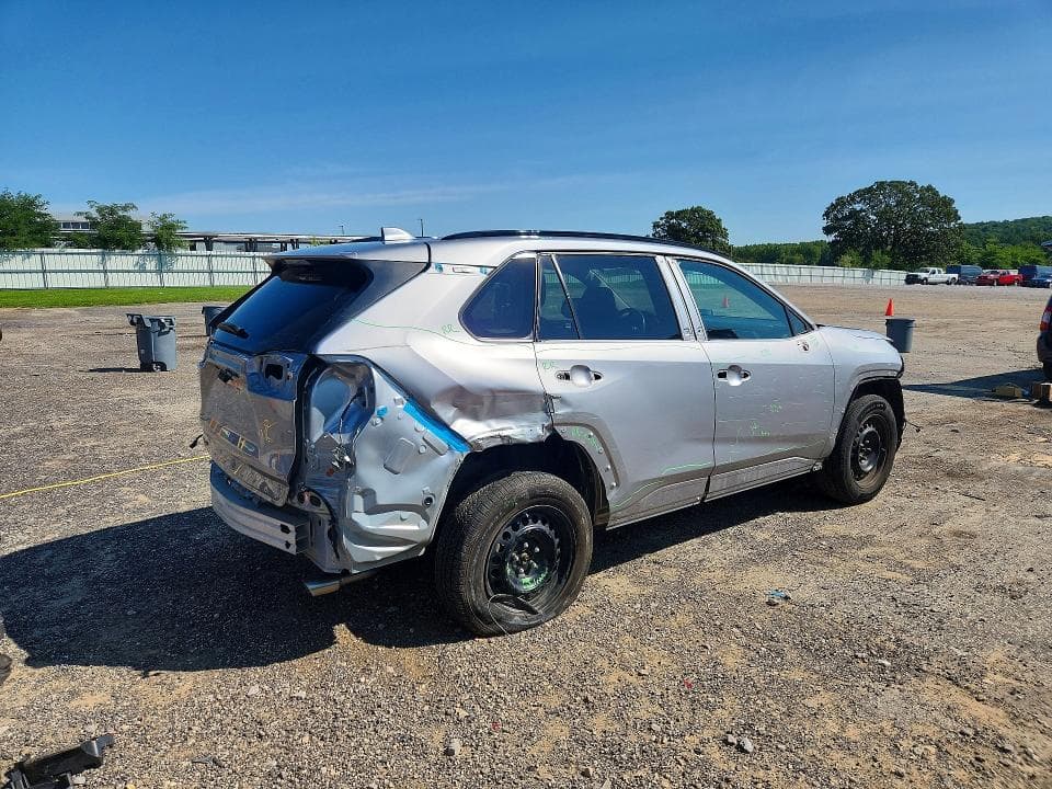 2019 TOYOTA RAV4 LE 3