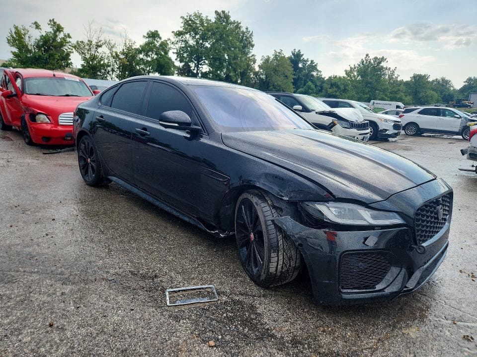 2021 JAGUAR XF R-DYNAMIC SE 4