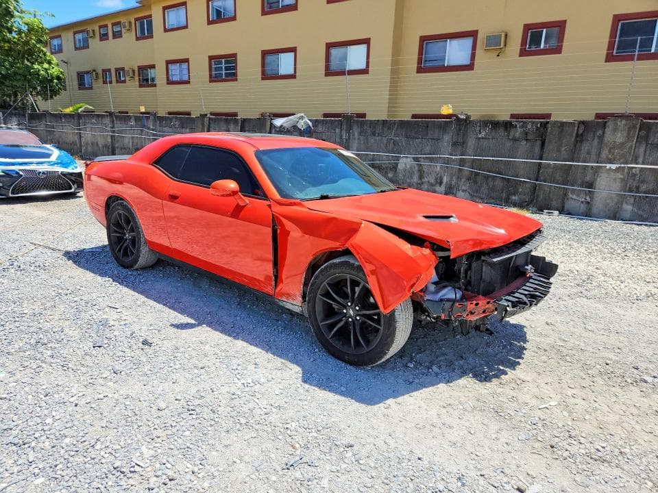 2017 DODGE CHALLENGER SXT 4