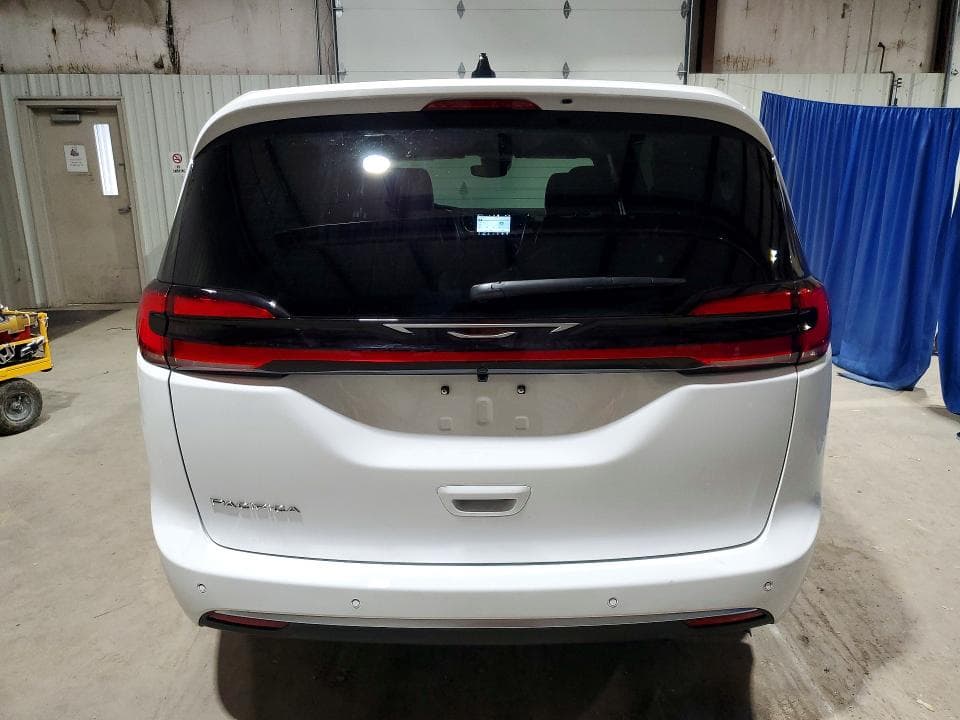 2027 CHRYSLER PACIFICA SELECT 6