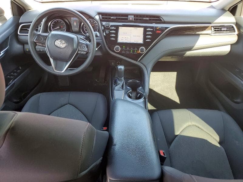 2018 TOYOTA CAMRY LE 8
