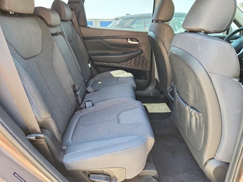 2020 HYUNDAI SANTA FE SE 10