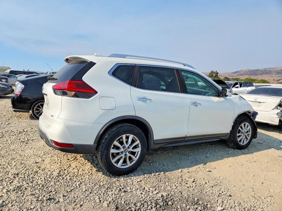 2017 NISSAN ROGUE SV 3