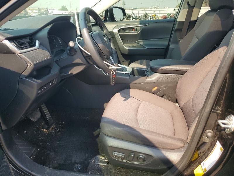 2023 TOYOTA RAV4 XLE 7