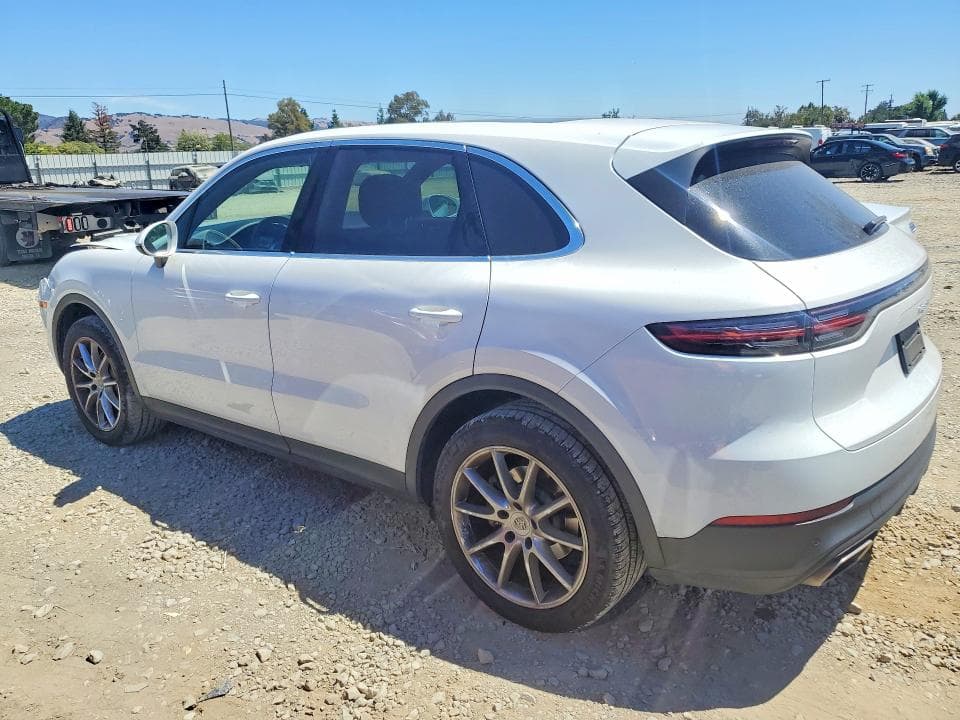2020 PORSCHE CAYENNE 2