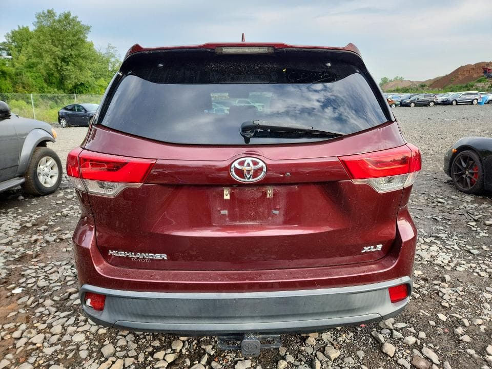 2017 TOYOTA HIGHLANDER XLE 6
