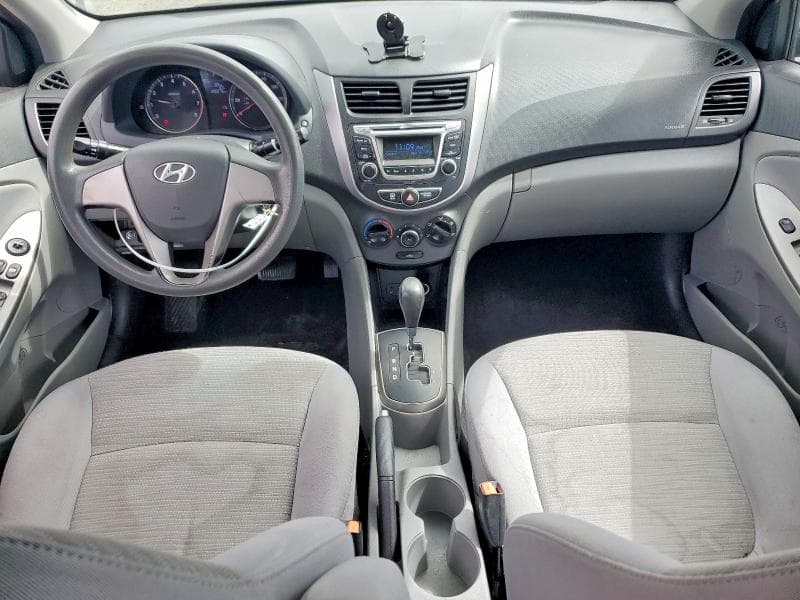2017 HYUNDAI ACCENT SE 8
