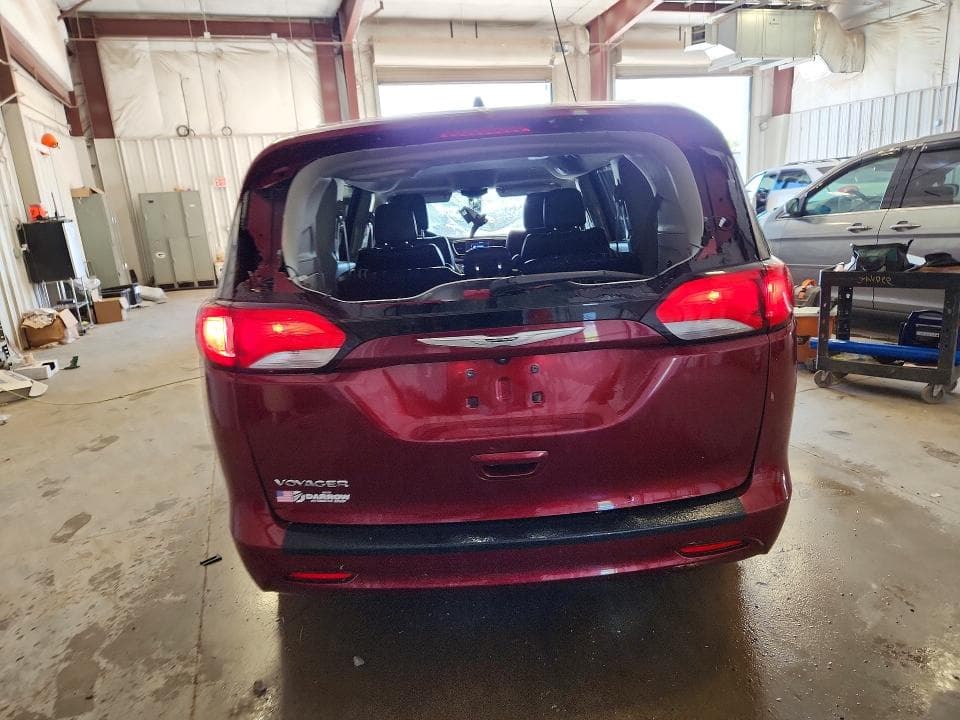 2021 CHRYSLER VOYAGER LXI 6