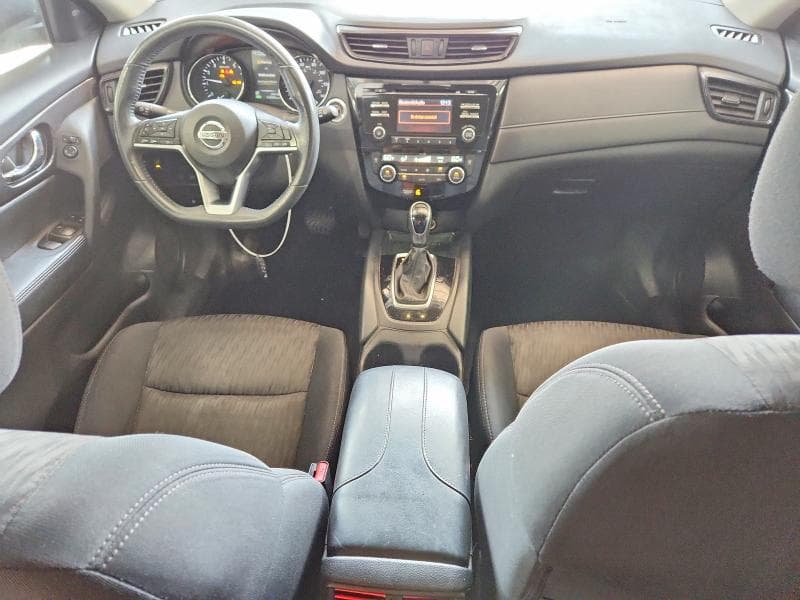 2017 NISSAN ROGUE SV 8