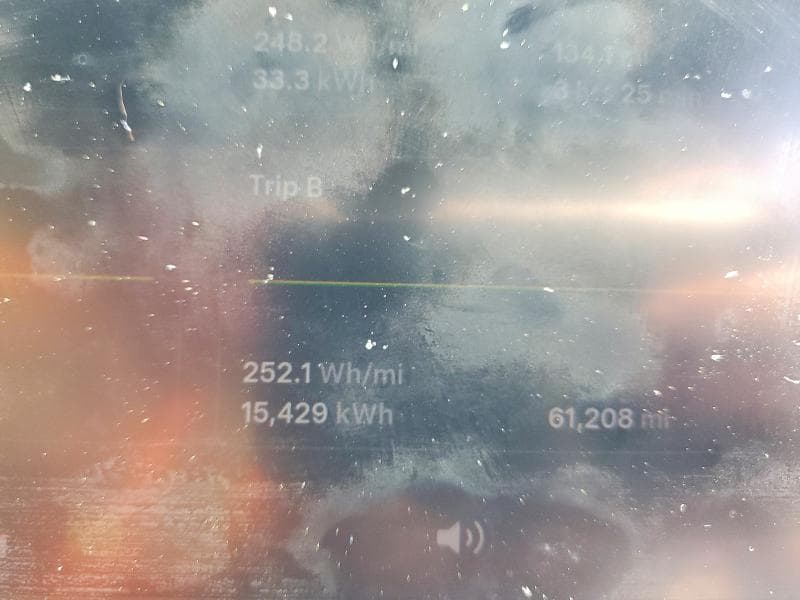 2023 TESLA MODEL 3 9