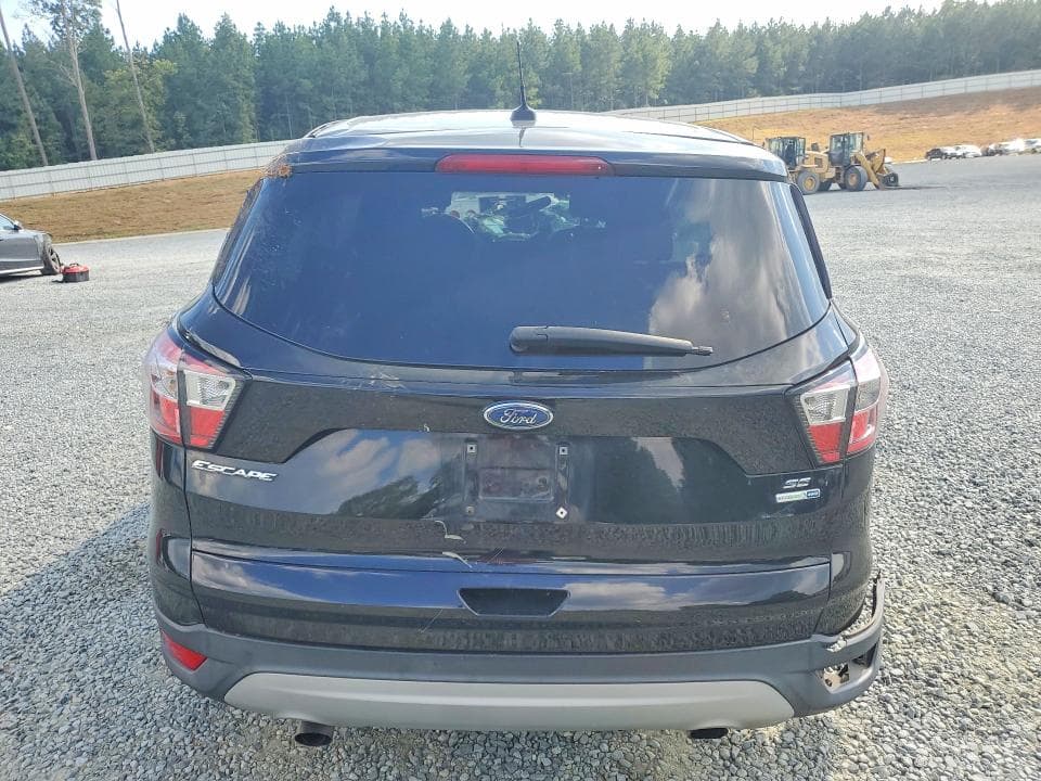 2017 FORD ESCAPE SE 6