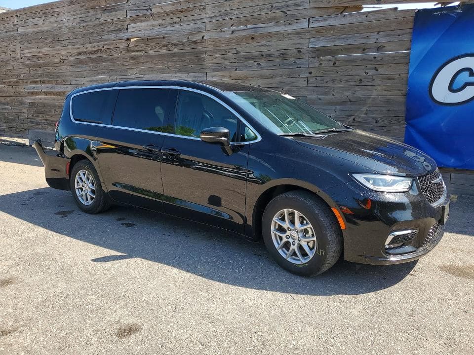 2025 CHRYSLER PACIFICA SELECT 3