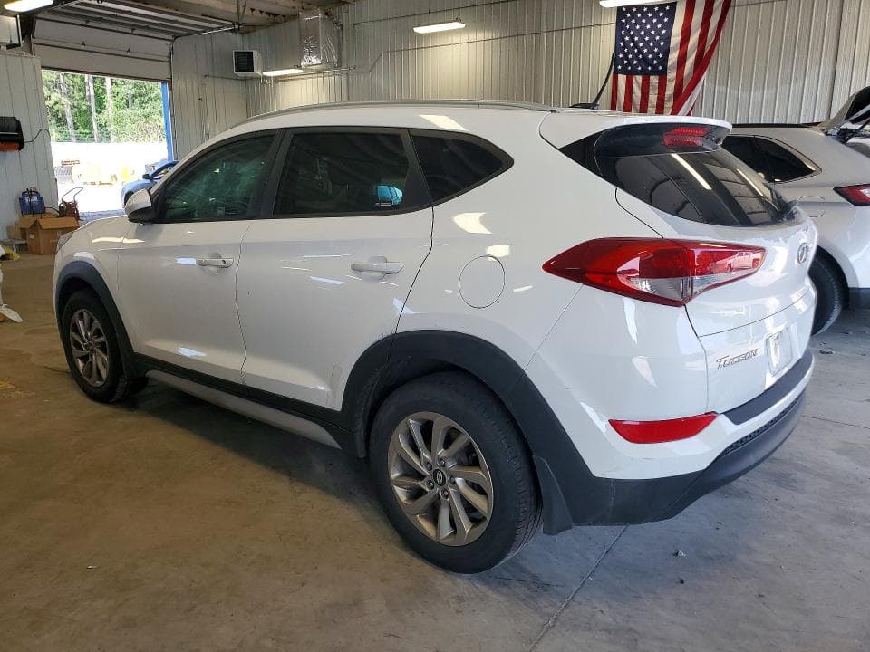 2017 HYUNDAI TUCSON SE 2