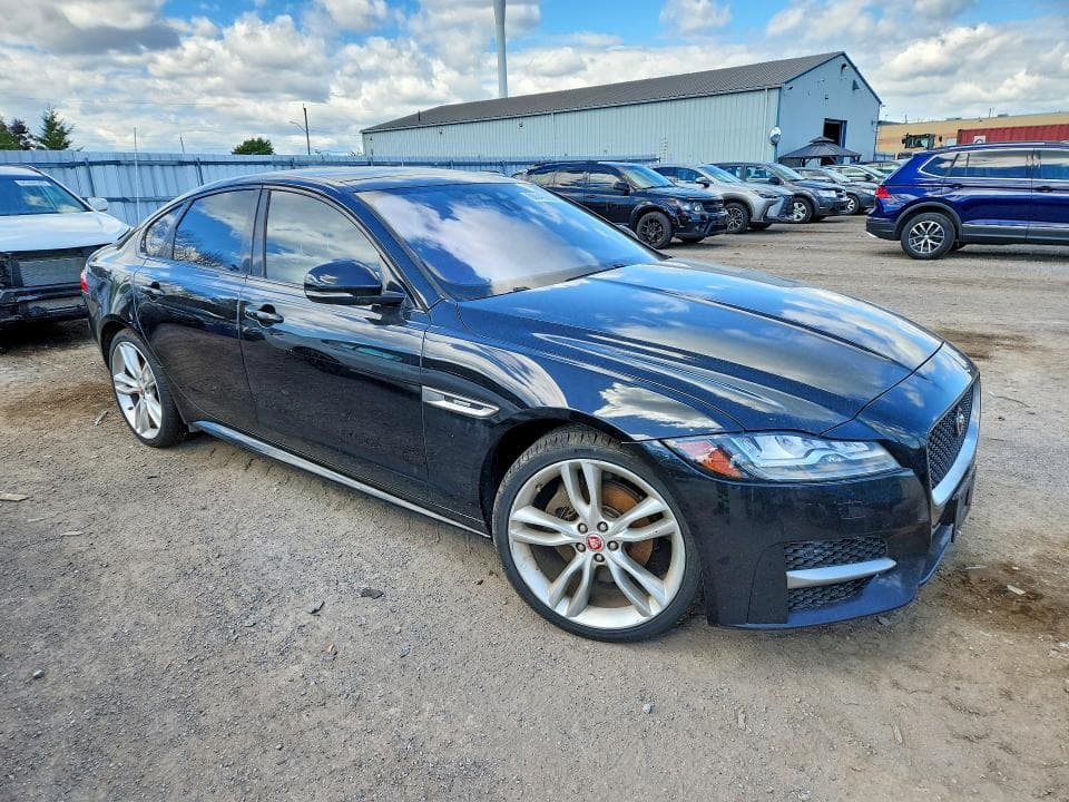 2017 JAGUAR XF R - SPORT 4