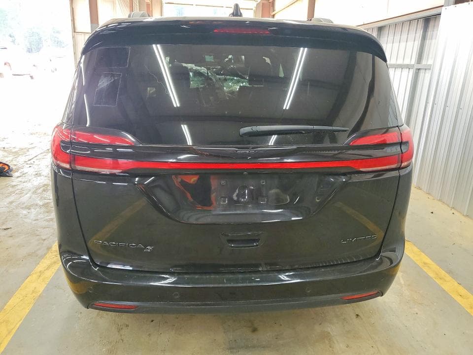 2025 CHRYSLER PACIFICA LIMITED 6