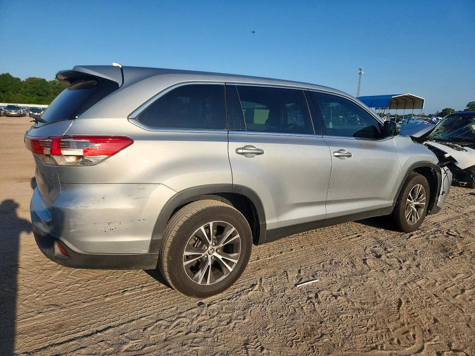 2019 TOYOTA HIGHLANDER LE PLUS 3