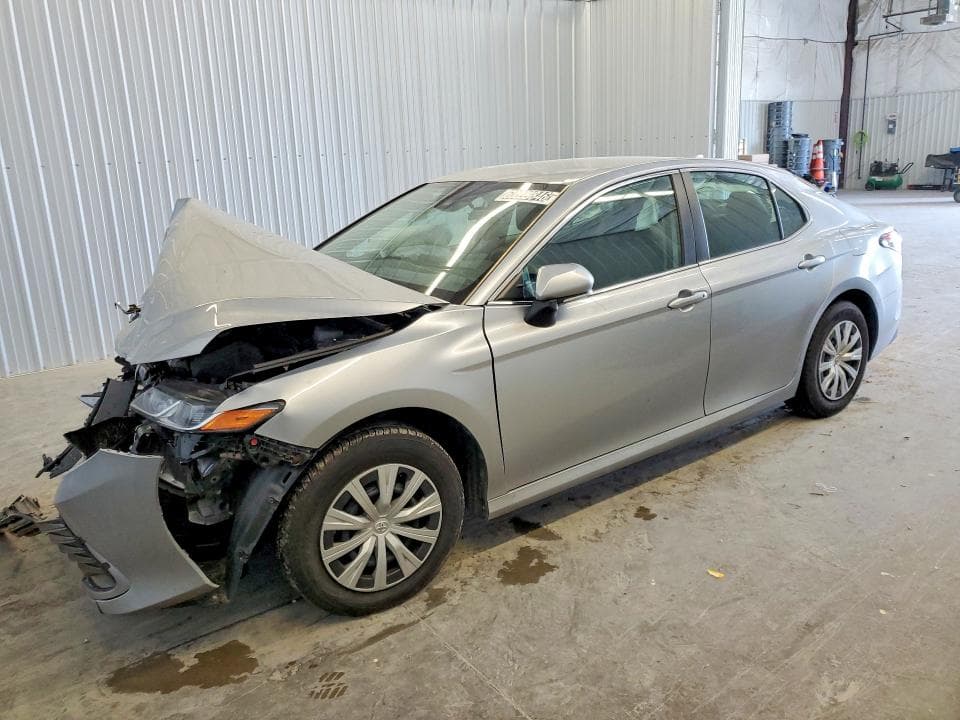 2022 TOYOTA CAMRY LE - 1