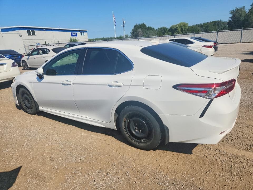 2020 TOYOTA CAMRY SE 2