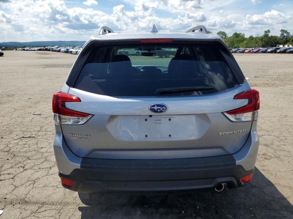 2023 SUBARU FORESTER LIMITED 6