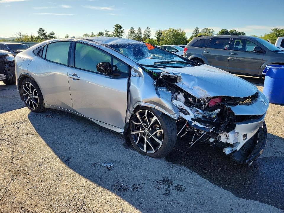 2024 TOYOTA PRIUS PRIME XSE 4