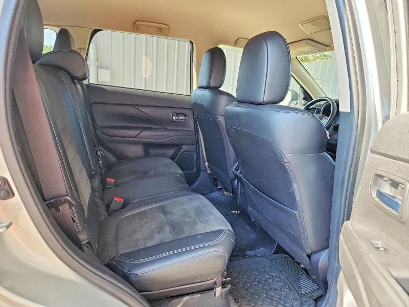 2019 MITSUBISHI OUTLANDER SE 10