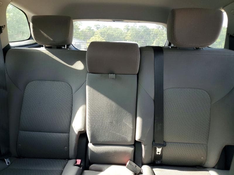 2017 HYUNDAI SANTA FE SE 10
