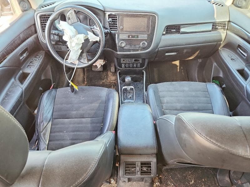 2019 MITSUBISHI OUTLANDER SE 8