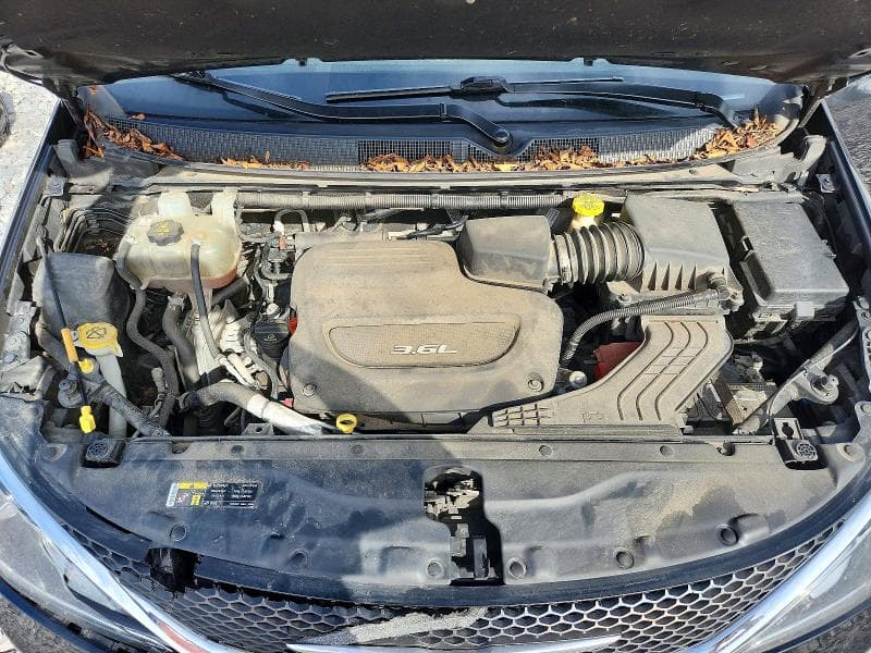2017 CHRYSLER PACIFICA TOURING L PLUS 12