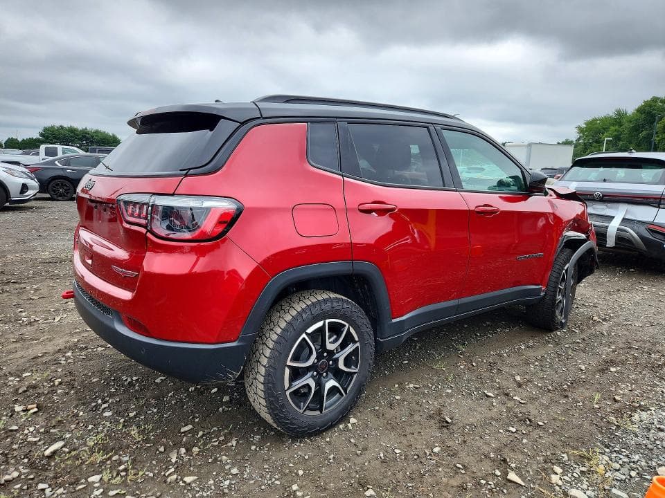2025 JEEP COMPASS TRAILHAWK 3