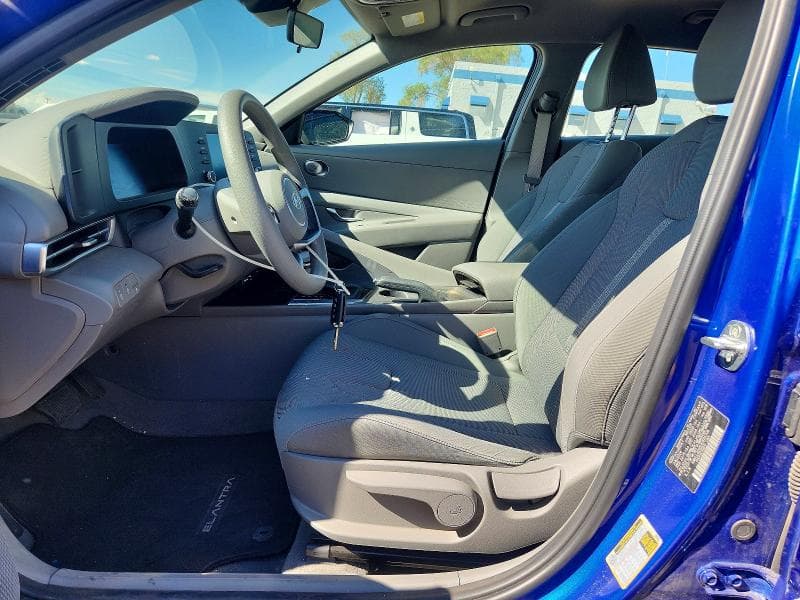 2024 HYUNDAI ELANTRA SE 7