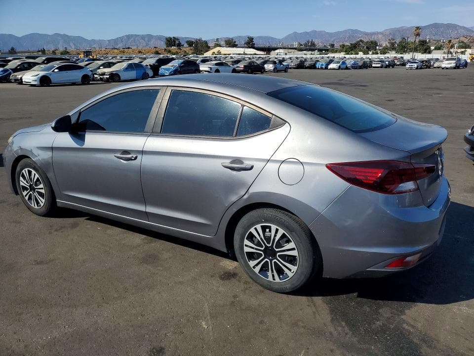 2019 HYUNDAI ELANTRA SE 2