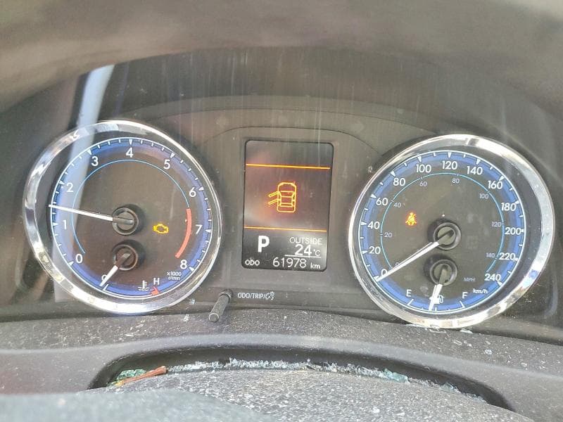 2017 TOYOTA COROLLA L 9