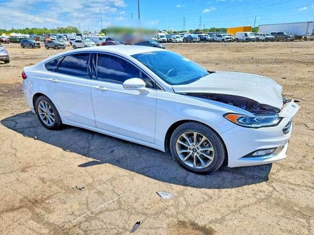 2017 FORD FUSION SE 4