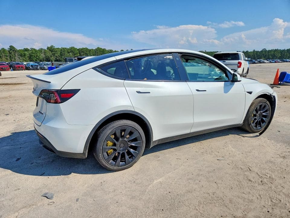 2022 TESLA MODEL Y 3