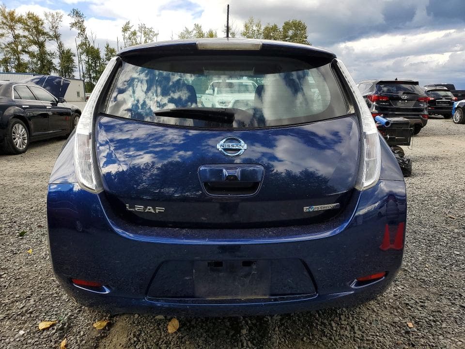 2017 NISSAN LEAF S 6