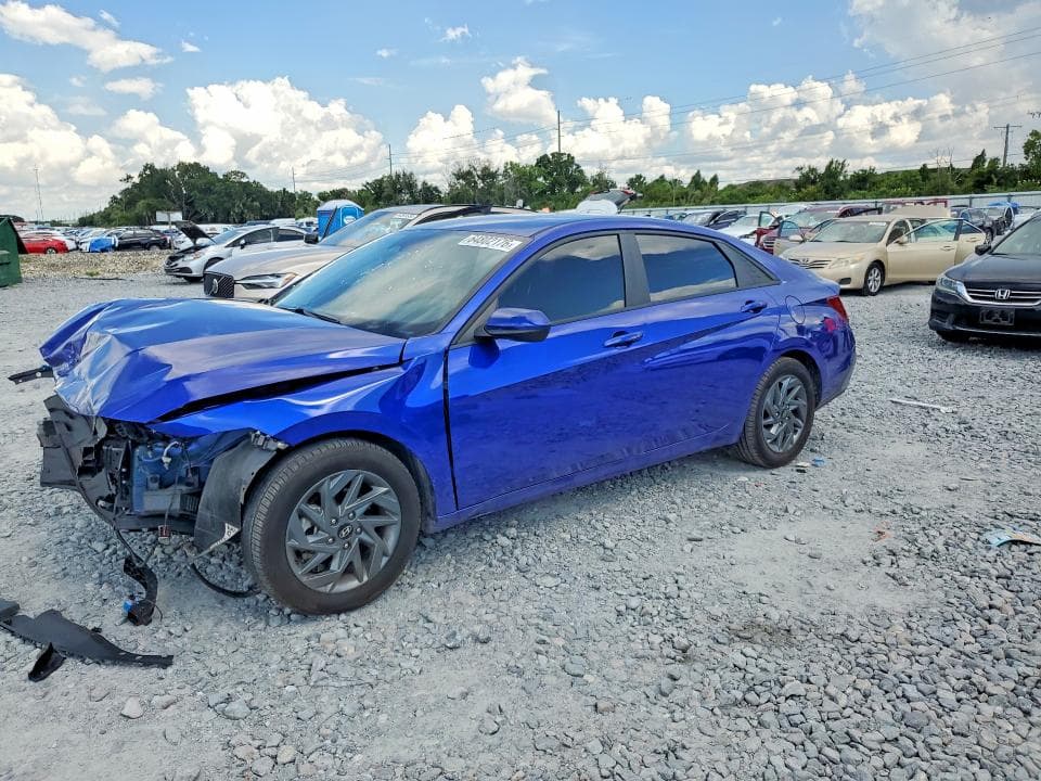2024 HYUNDAI ELANTRA SEL