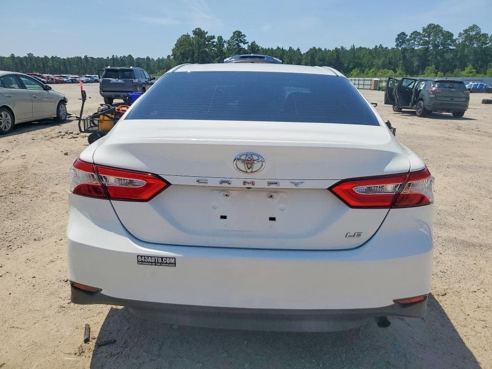 2018 TOYOTA CAMRY LE 6