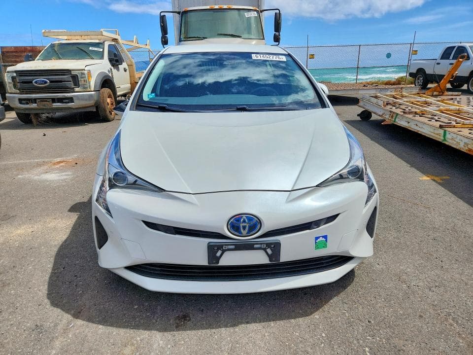 2017 TOYOTA PRIUS TWO ECO 5