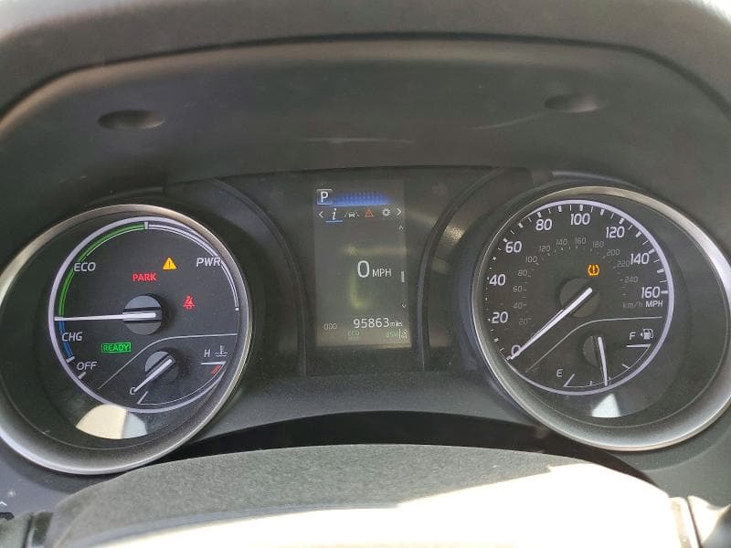 2021 TOYOTA CAMRY SE 9