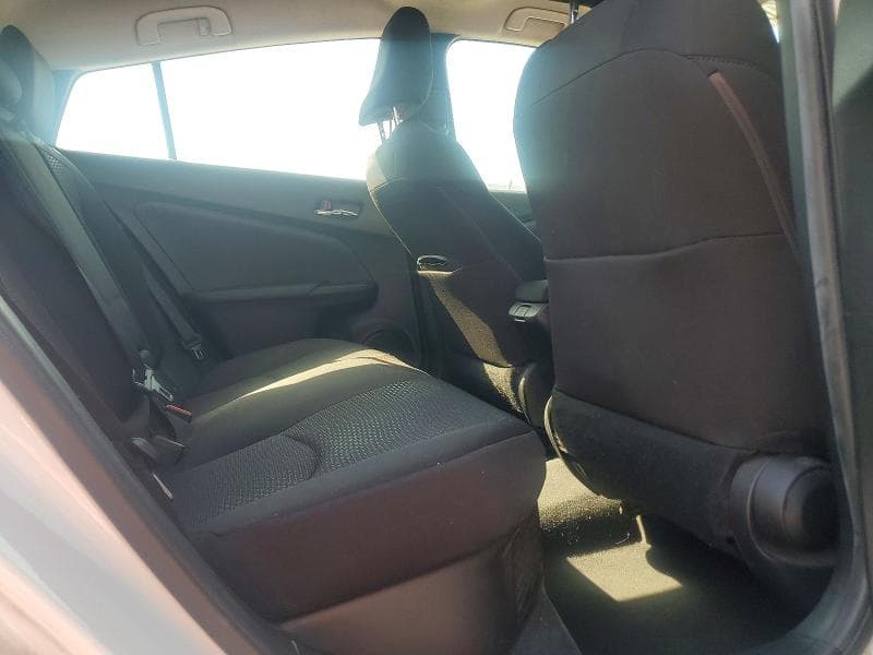 2019 TOYOTA PRIUS LE 10
