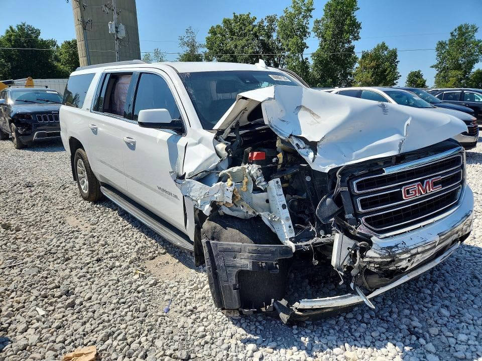 2017 GMC YUKON XL K1500 SLT 4