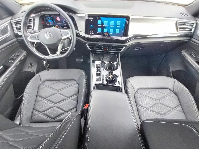 2025 VOLKSWAGEN ATLAS CROSS SPORT SE 8