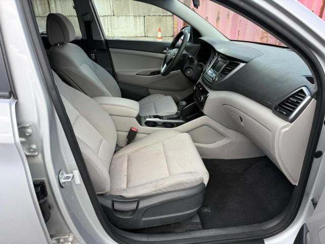2018 HYUNDAI TUCSON SE 5