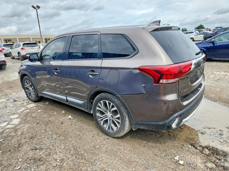 2018 MITSUBISHI OUTLANDER ES 2