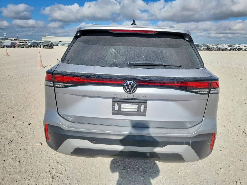 2025 VOLKSWAGEN TIGUAN SE 6