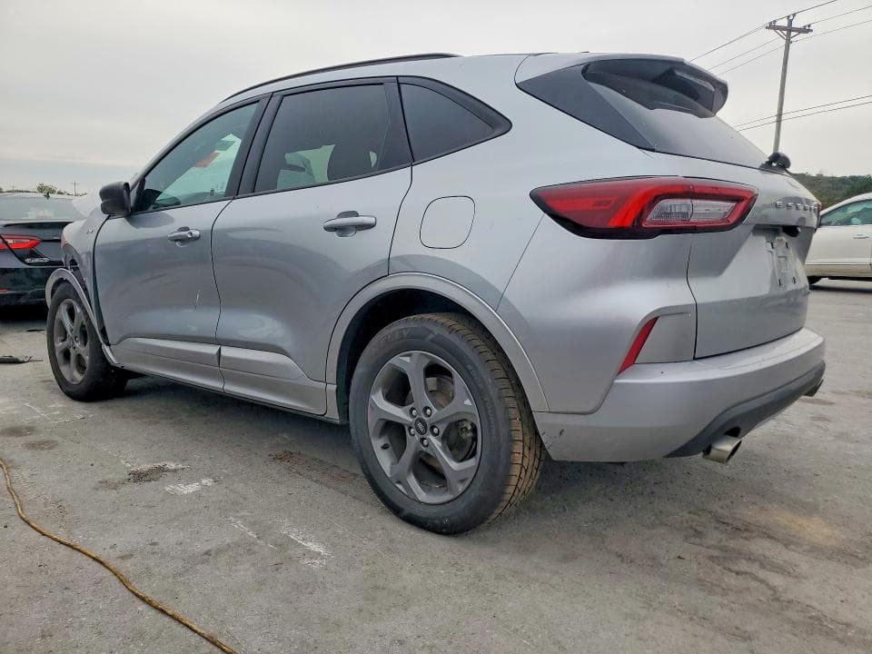 2024 FORD ESCAPE ST LINE 2