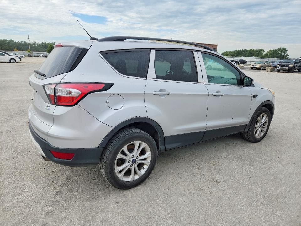 2018 FORD ESCAPE SE 3