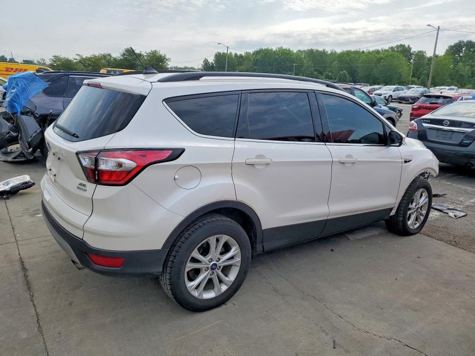 2018 FORD ESCAPE SEL 3