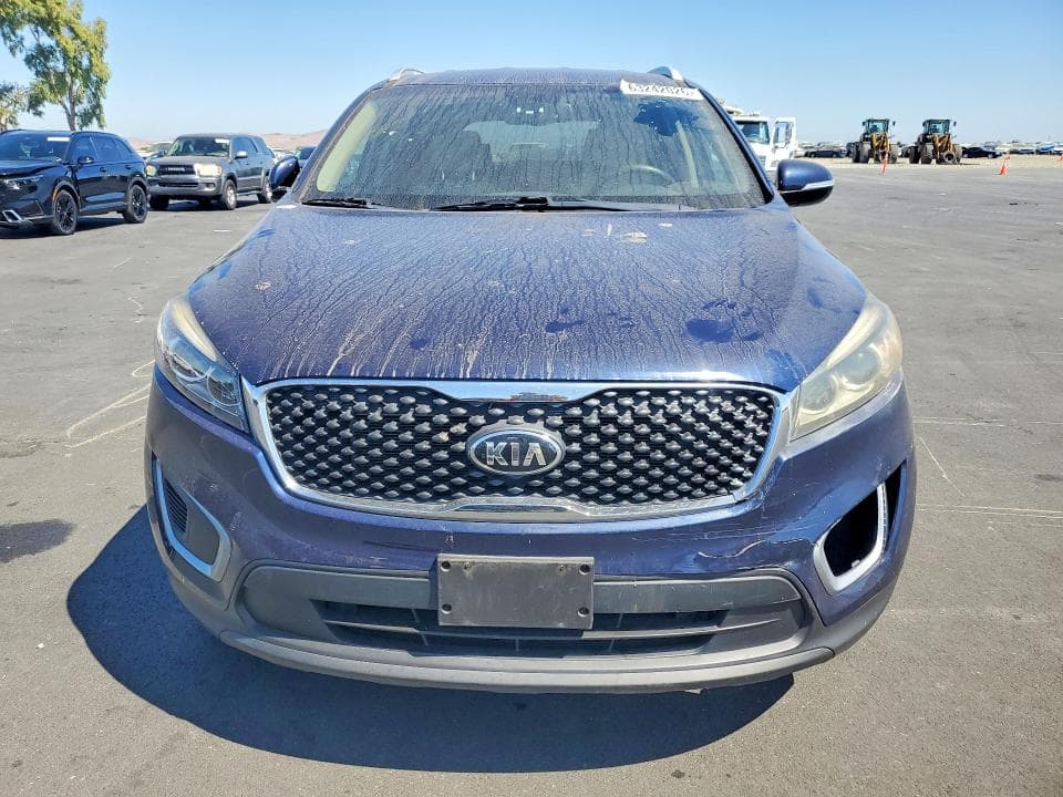 2017 KIA SORENTO LX 5